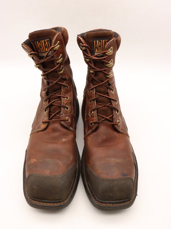 Ariat 8\